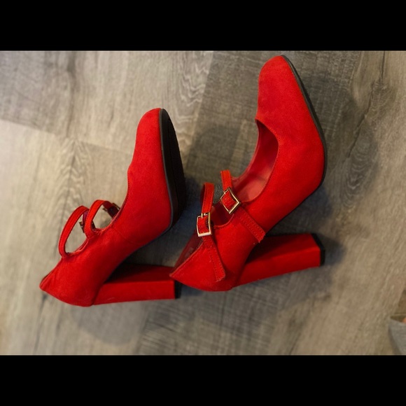 Red Mary Jane Platform Heels- 7 - Picture 2 of 6